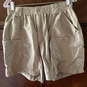 AFTCO short. size 34. Army Green color.